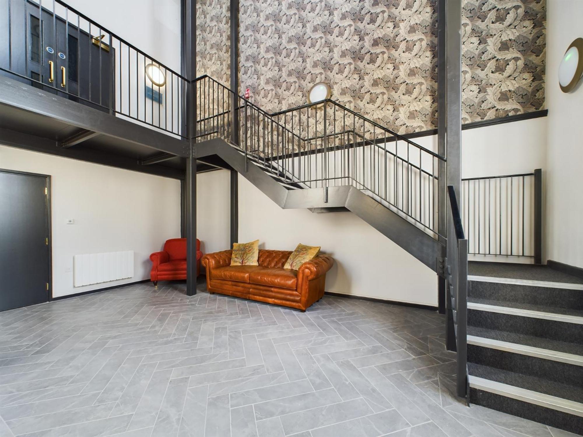 Modern Duplex Central Free Parking Wi-Fi Apartman Cheltenham Kültér fotó